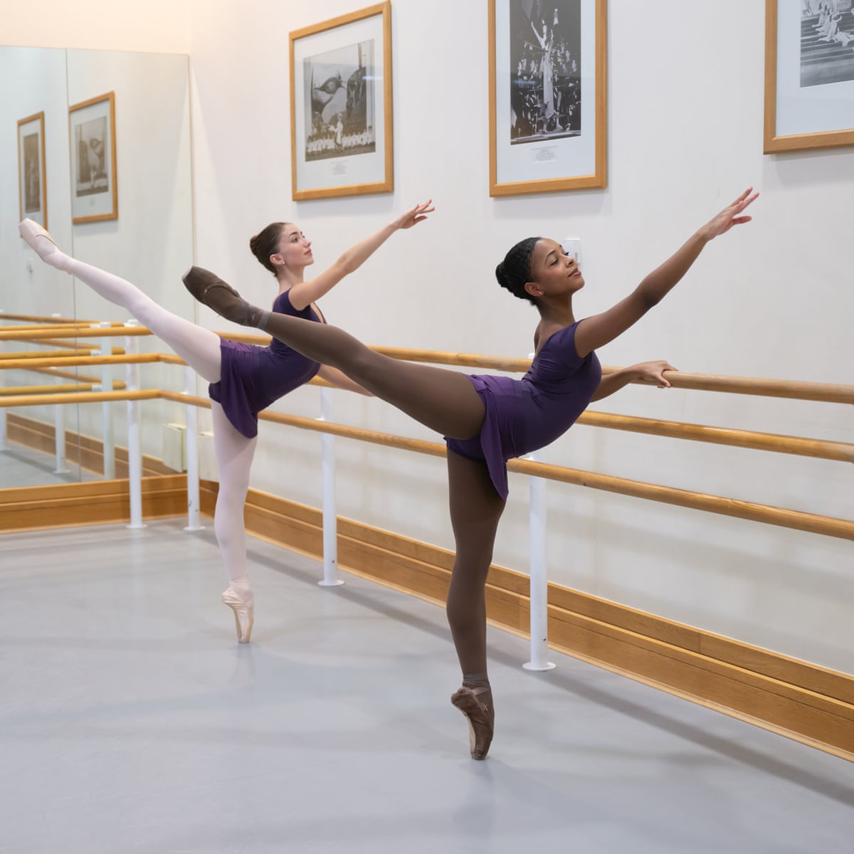 Cách chọn giày và trang phục múa Ballet chuẩn nhất 9 Under 5ft 5in? Forget about being a prince!' How the Royal Ballet school is kicking out the old rules | Dance | The Guardian