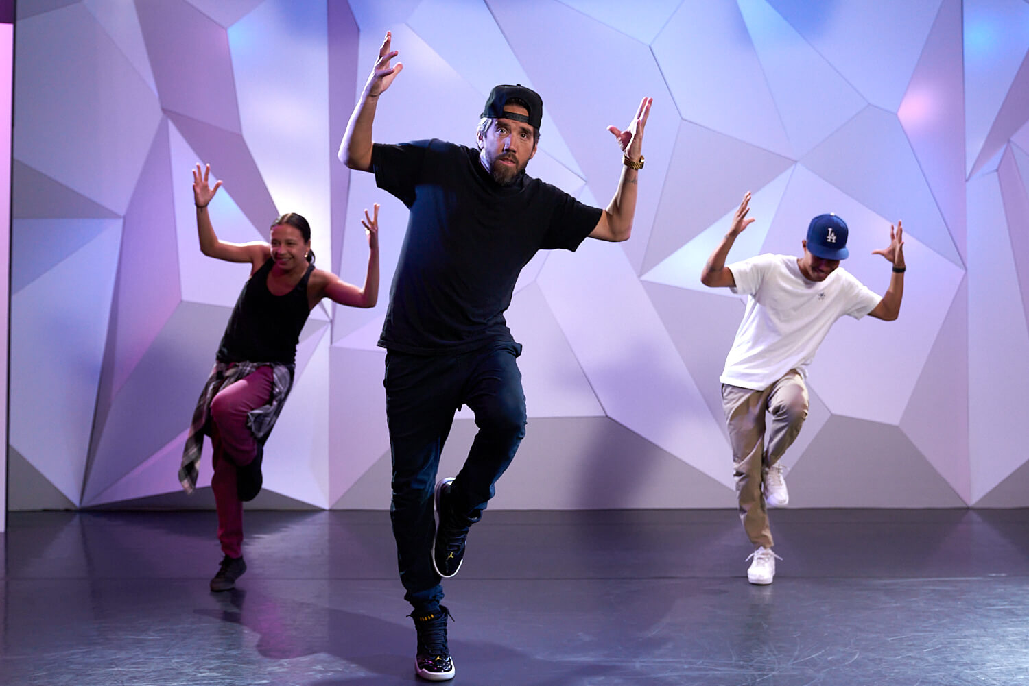 Hướng dẫn cách tự biên đạo bài nhảy hiện đại đơn giản 8 10 Benefits of Hip Hop Dance - CLI Studios