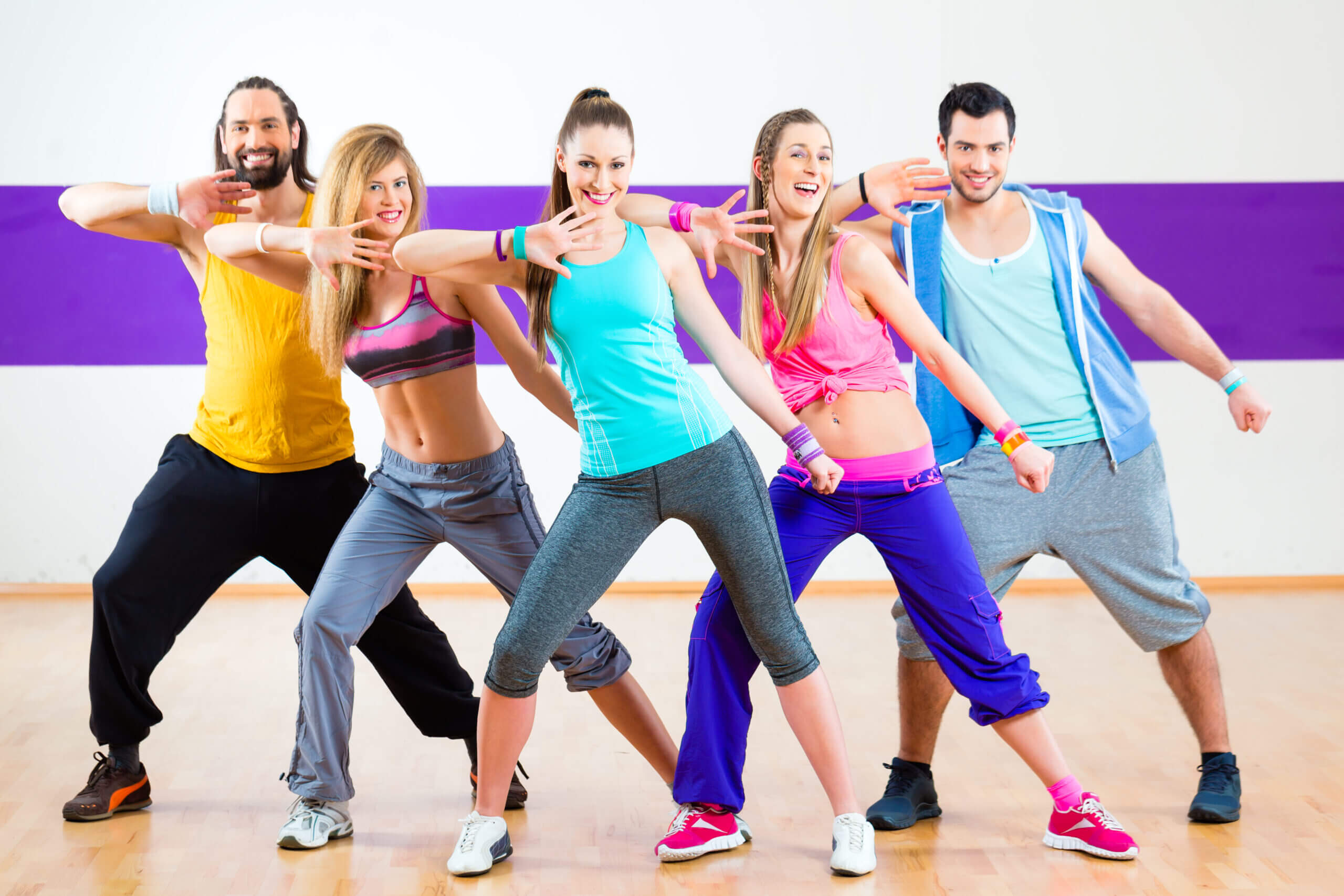 Khóa học nhảy Zumba cơ bản dành cho người mới bắt đầu 11 Zumba Dance Moves Free Dance Workouts For Beginners Zumba Dance Moves Free Online Dance Workouts Fundamental