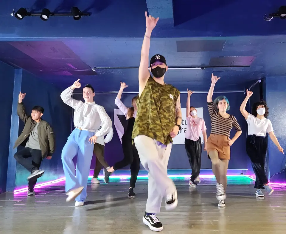 Nhảy cover Kpop là gì tìm hiểu về trào lưu nhảy cover 10 K-Pop Dance Class in Gangnam, Seoul with Video Shooting & Editing | South Korea - KKday